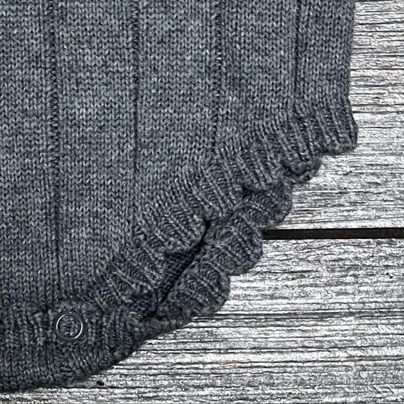 Cat & Jack Baby Girl 18 Months Grey Gray White Sweater Jumper One Piece Outfit - Picture 5 of 13